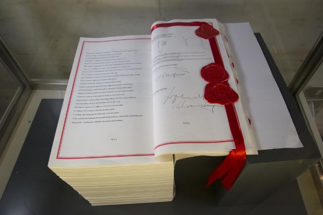 Оригиналът на Лисабонския договор, подписан през 2007 г.