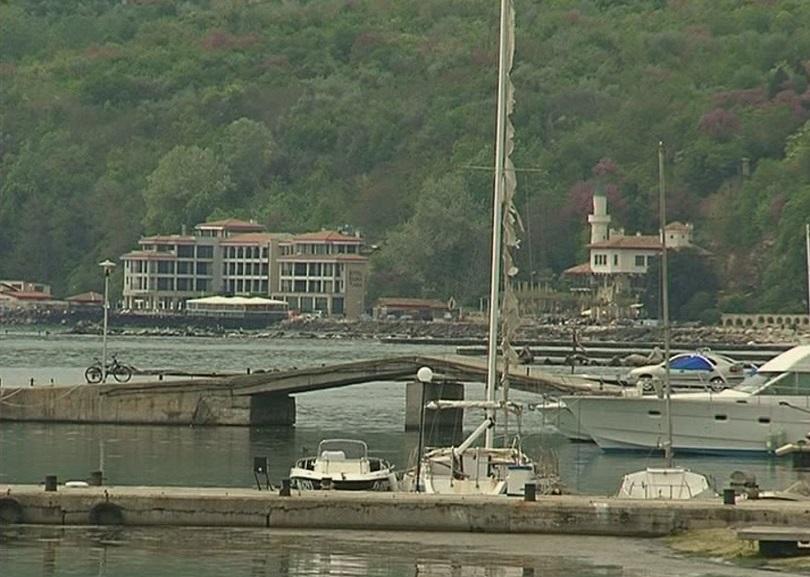 bulgarian port balchik temporarily closed