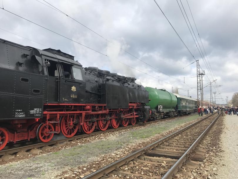 bulgaria’s state railway company announced schedule steam train excursions