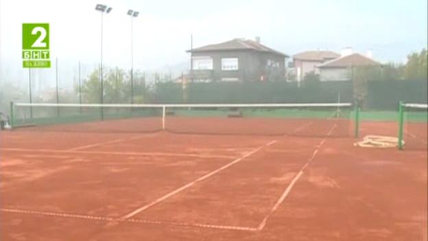 На тенис в село Покровник