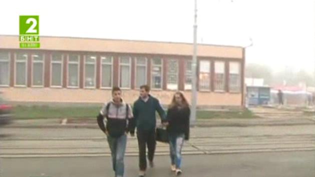 Съвети за безопасно пресичане пред учебни заведения в София