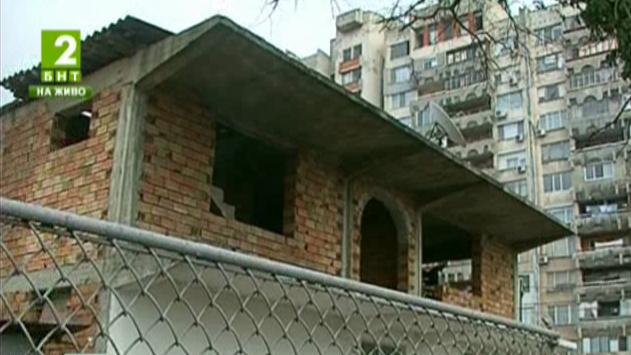 Напрежение в Арман махала в Пловдив. Ще събарят ли незаконни постройки