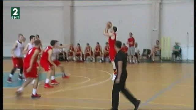 Юношите на България и Македония проведоха първата си контрола в Благоевград