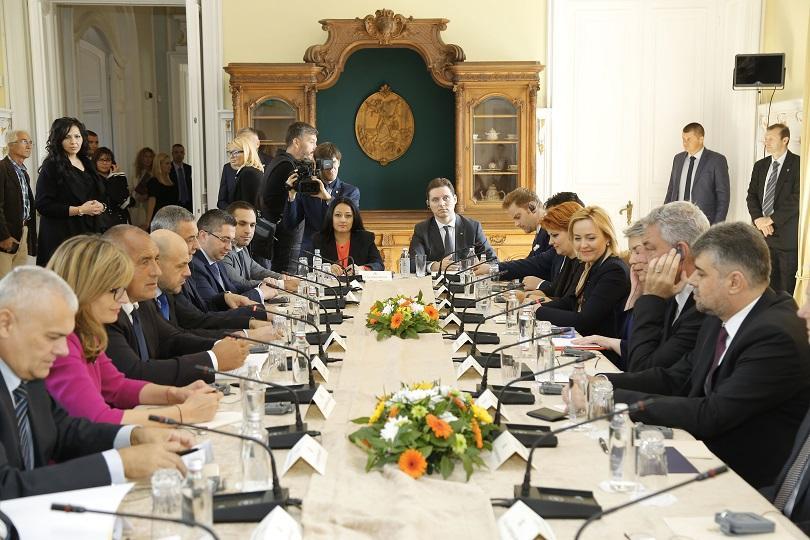 bulgaria romania held joint government meeting