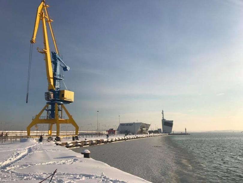 sea near bourgas has frozen