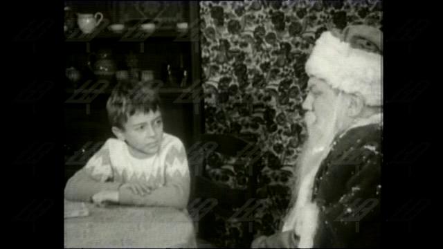 Как Олег Ковачев накара Дядо Мраз да пие ракия, 1966 година
