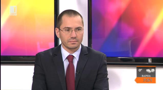Ангел Джамбазки: В момента в Украйна се води геополитическа война