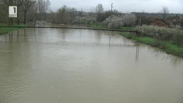 Тревога във Врачанско заради високите води на реките
