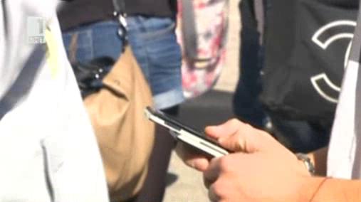 В очакване на реакцията на учениците за забраните на смартфони