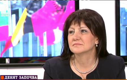 Цвета Караянчева: Патент на ДСБ е да слага клинове