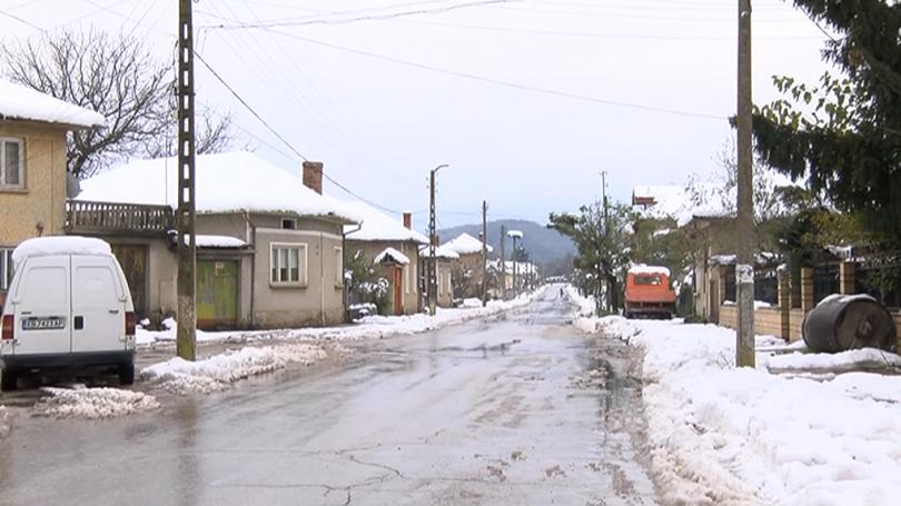 Пети ден без ток в село Горна Росица