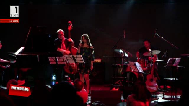 Мира Кацарова с празничен концерт „Тime after time” в Пловдив