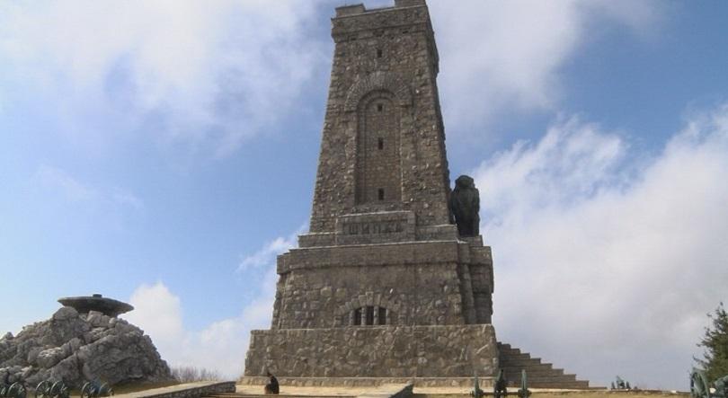 Паметникът на свободата на връх Шипка