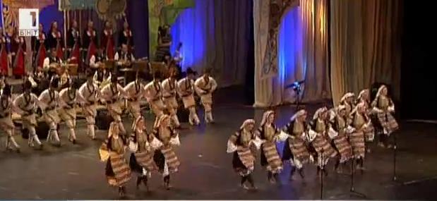 Национален фолклорен ансамбъл Филип Кутев с юбилеен концерт