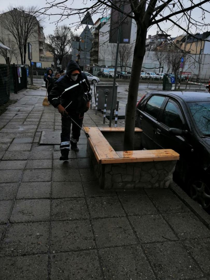 Sofia disinfects streets, bus stops, dustbins to help combat coronavirus