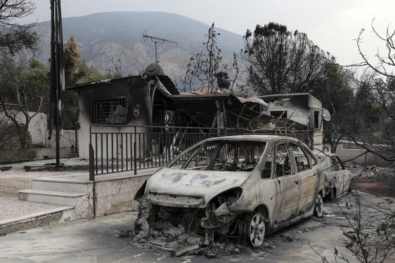 bulgarian woman injured fires greece