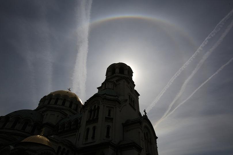 Halo optical phenomenon spotted in Sofia