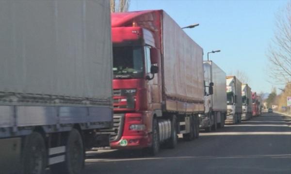 road hauliers block sofia exits form protest