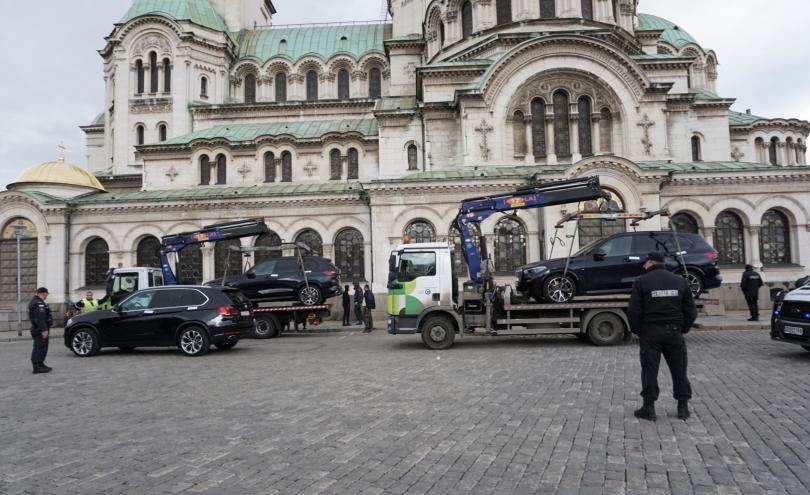 investigating authorities impound high value cars vassil bozhkov’s offices