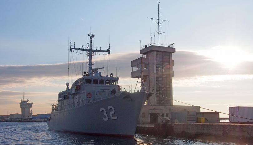 Bulgaria extends deadline for offers to supply new naval patrol ships