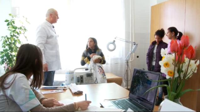 Д-р Красимир Романов - лекарят на бременните ромки