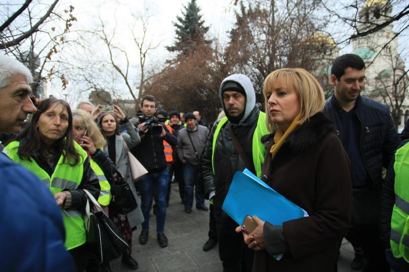 Drivers from the public transport in Sofia staged a protest outside municipality