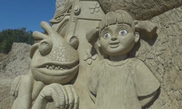 bourgas sand sculpture festival begins