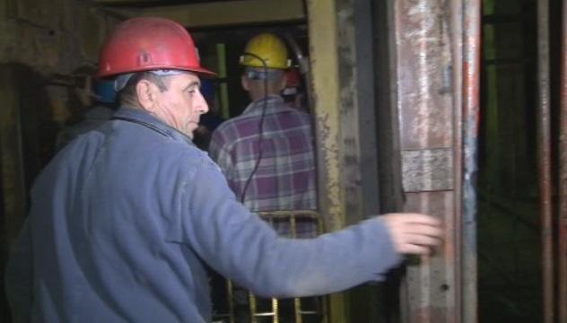 bulgarian miners cherno more mine underground protest