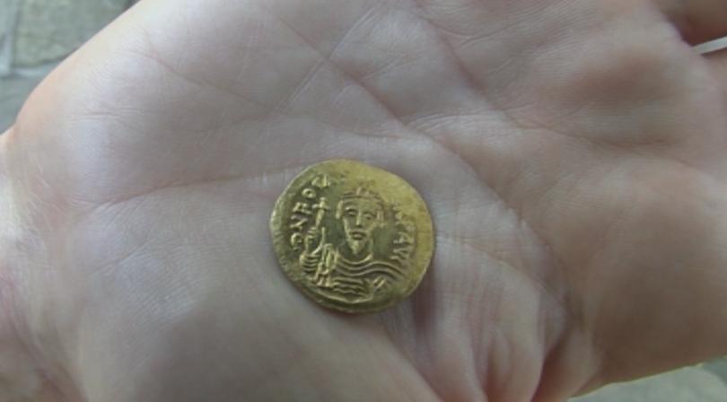 Rare Gold Coin Found at Excavations in Rusokastro Fortress