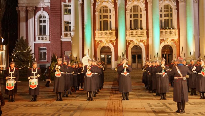 В Новогодишната нощ по БНТ 2 - фолклорни ритми от цяла България