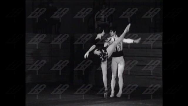 Балетно студио „Арабеск” и кубинската прима-балерина Алисия Алонсо в  балета „Кармен,1969 година