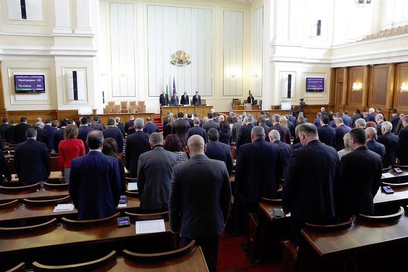 bulgaria’s parliament observes minute silence pay tribute victims berlin attack russian ambassador shot dead turkey