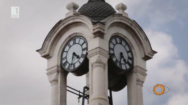 Фасадните часовници на София