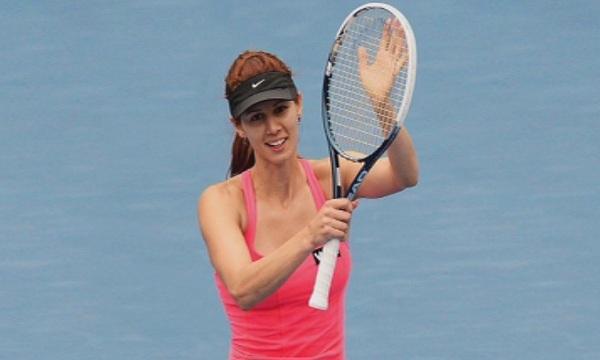 pironkova reaches sydney semi finals