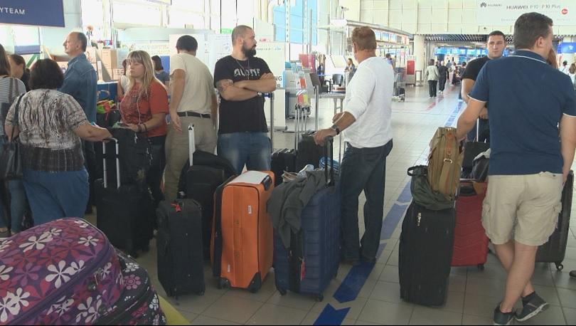 passengers stuck sofia airport after delayed flights