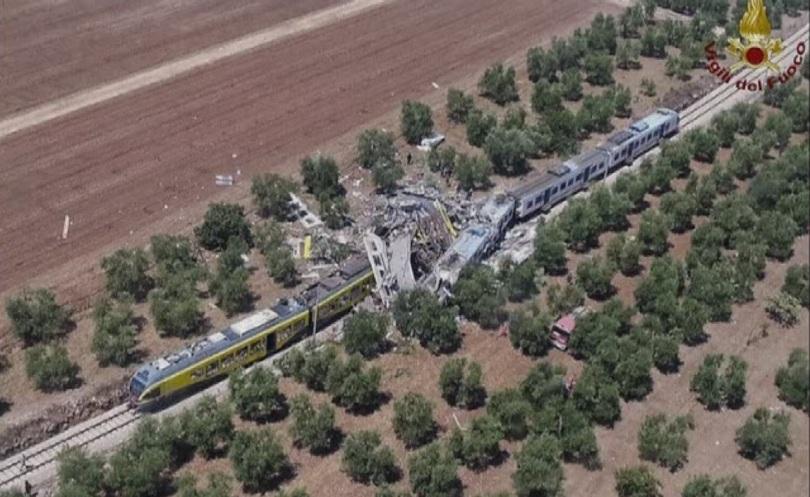 Два влака се сблъскаха челно в Южна Италия, над 20 души загинаха