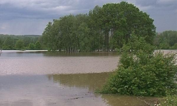 level river danube monitored constantly