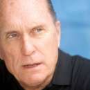 Робърт Дювал