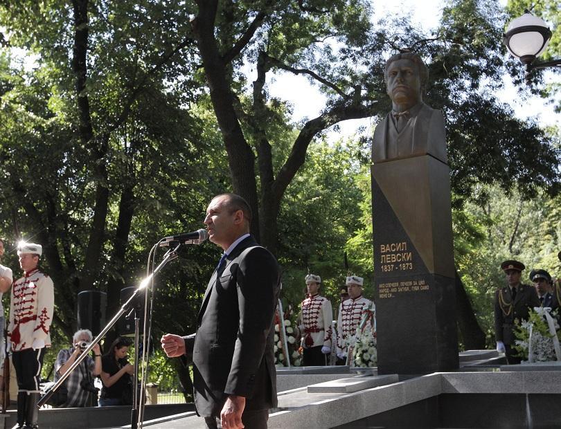 blessing monumnet national hero vasil levski