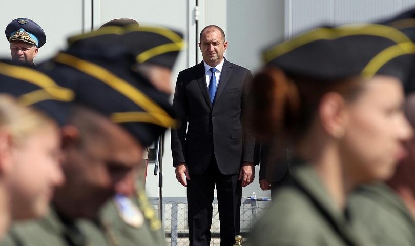 president criticises cabinet over commercial register bankrupt insurer