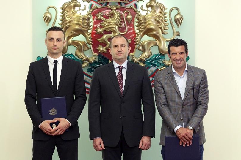 bulgaria’s president awarded footballers berbatov figo their noble cause