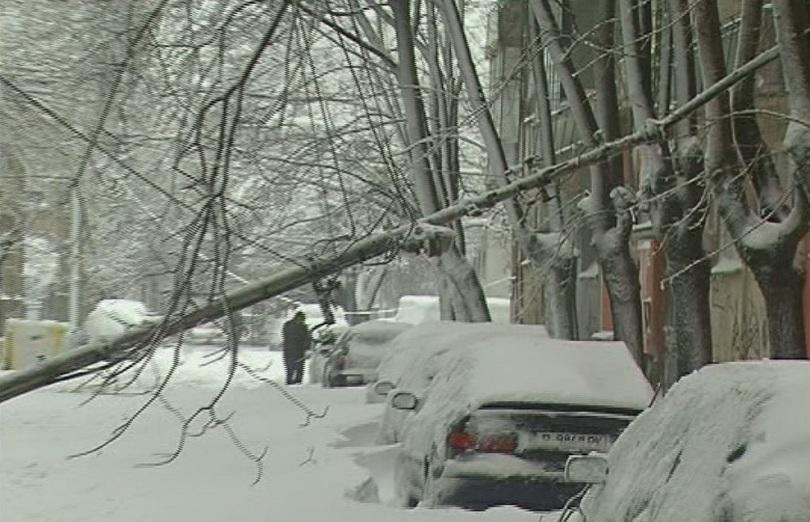 hard winter conditions cause powercuts traffic disruptions across bulgaria