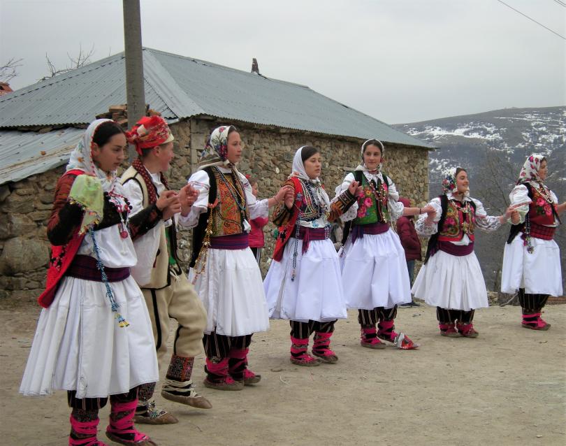 БНТ в подкрепа на българските училища зад граница