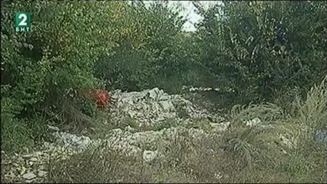 Незаконно сметище се е образувало до гребната база във Варна