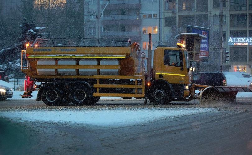 Nearly 300 Snow Ploughs Have Been Cleaning Roads in Areas of Snowfall