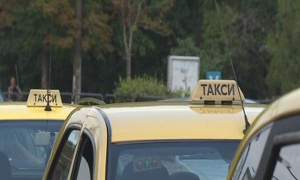 taxi drivers protest demand higher rates