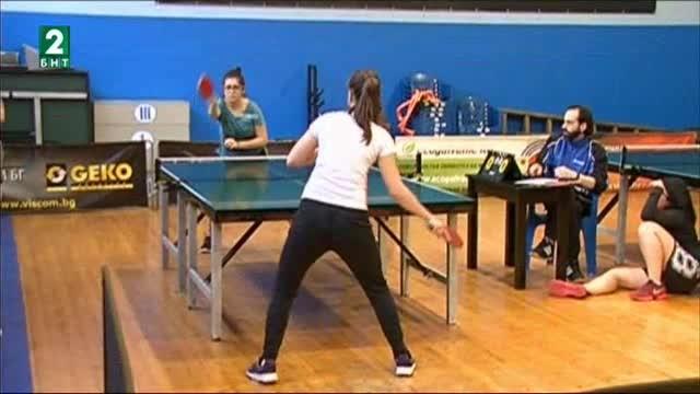 Голям интерес към ученическите игри по тенис на маса в Русе