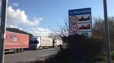 bulgarian road hauliers blocked traffic six border crossings update