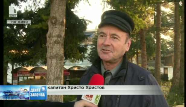 message bottle pen friends meet after years