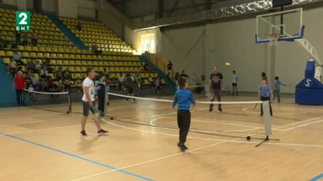 Тенис турнир за деца и родители в Благоевград